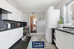 LADYSMITH AVENUE- click for photo gallery